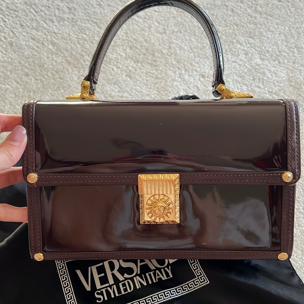 GIANNI Versace PATENT LEATHER HANDBAG
